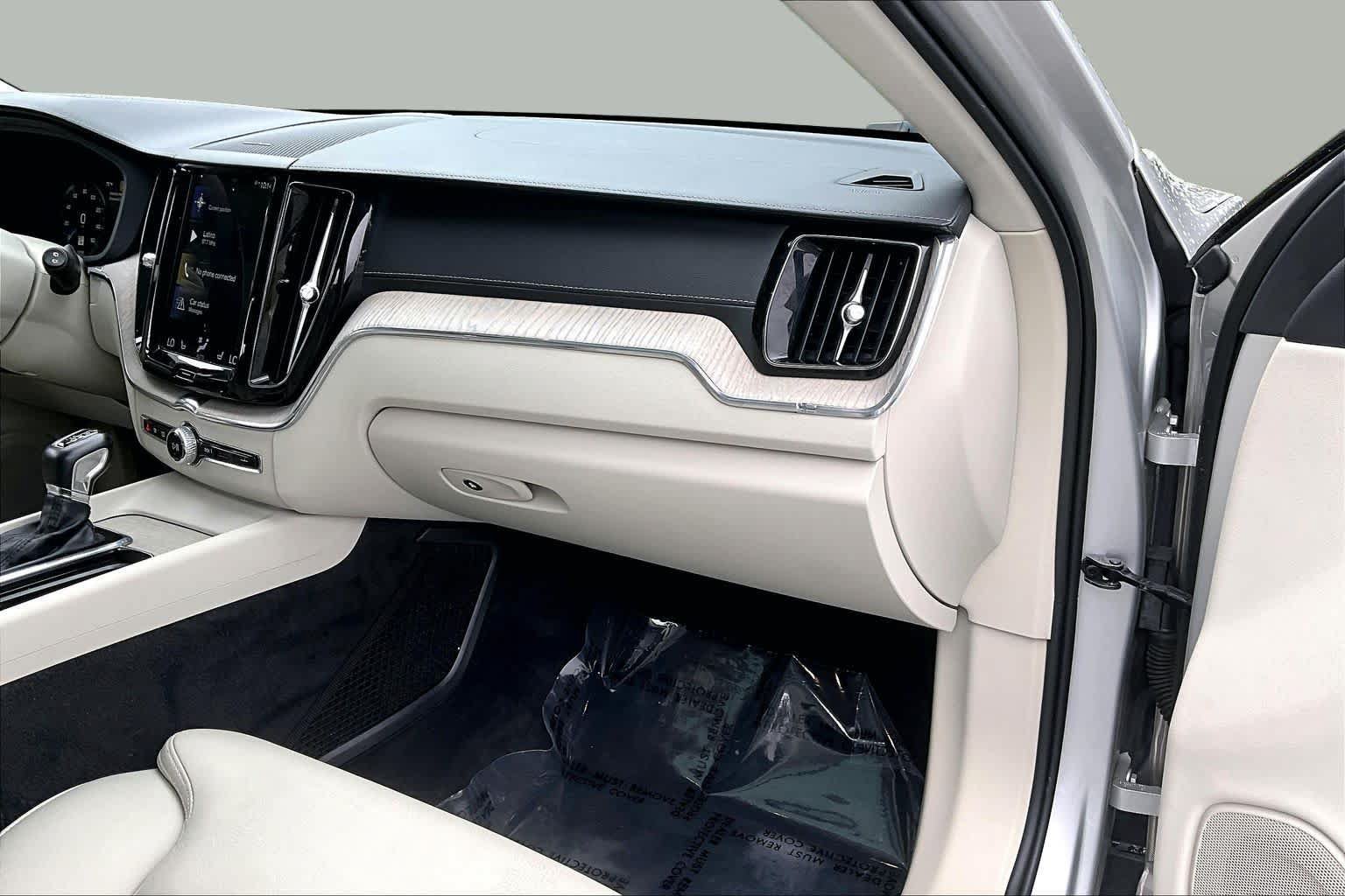 Used 2019 Volvo XC60 T5 Inscription AWD/4WD image 19
