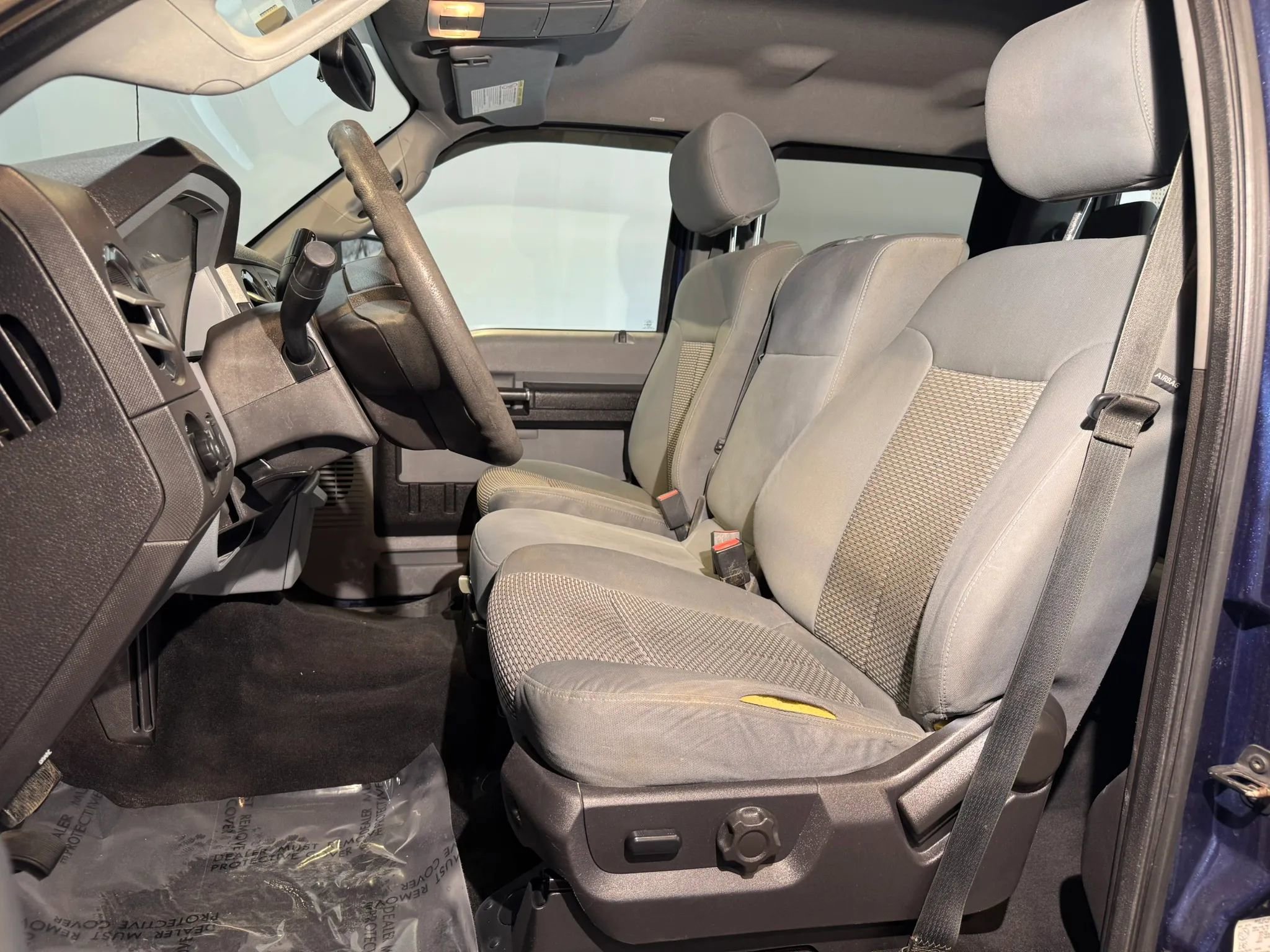 Used 2015 Ford F250 XLT w/ Camper Package AWD/4WD image 9