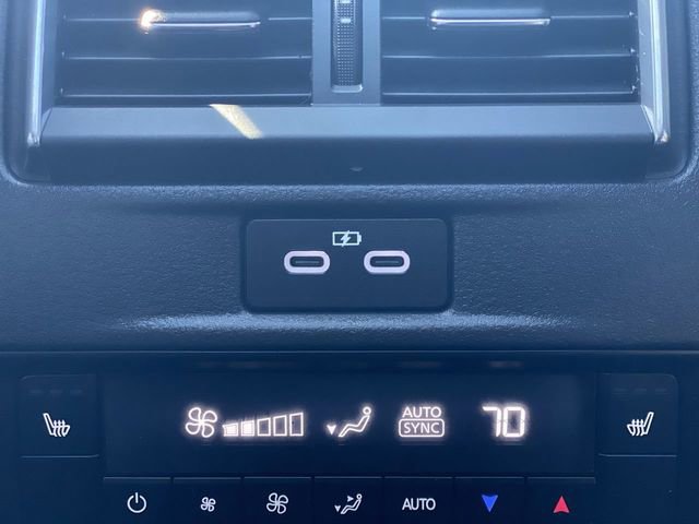 Certified 2025 MAZDA CX-70 Plug-In Hybrid w/ Premium Plus image 36