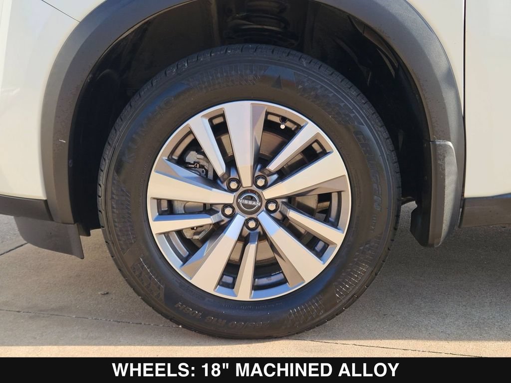 Used 2022 Nissan Pathfinder SL FWD image 39