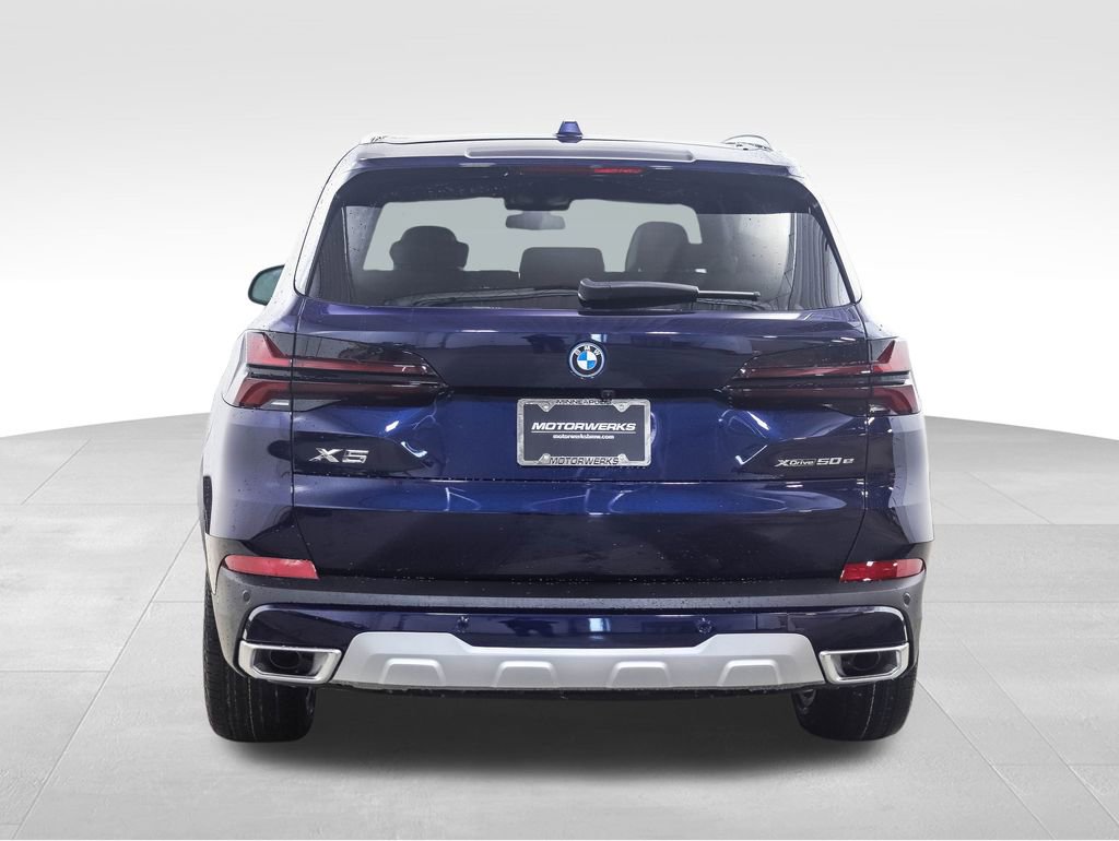 New 2026 BMW X5 xDrive50e w/ Climate Comfort Package image 4