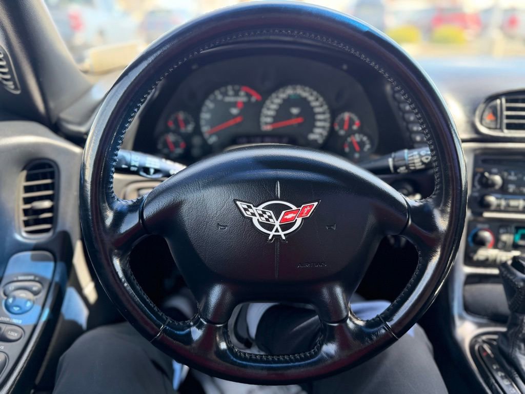 Used 2000 Chevrolet Corvette Convertible image 15