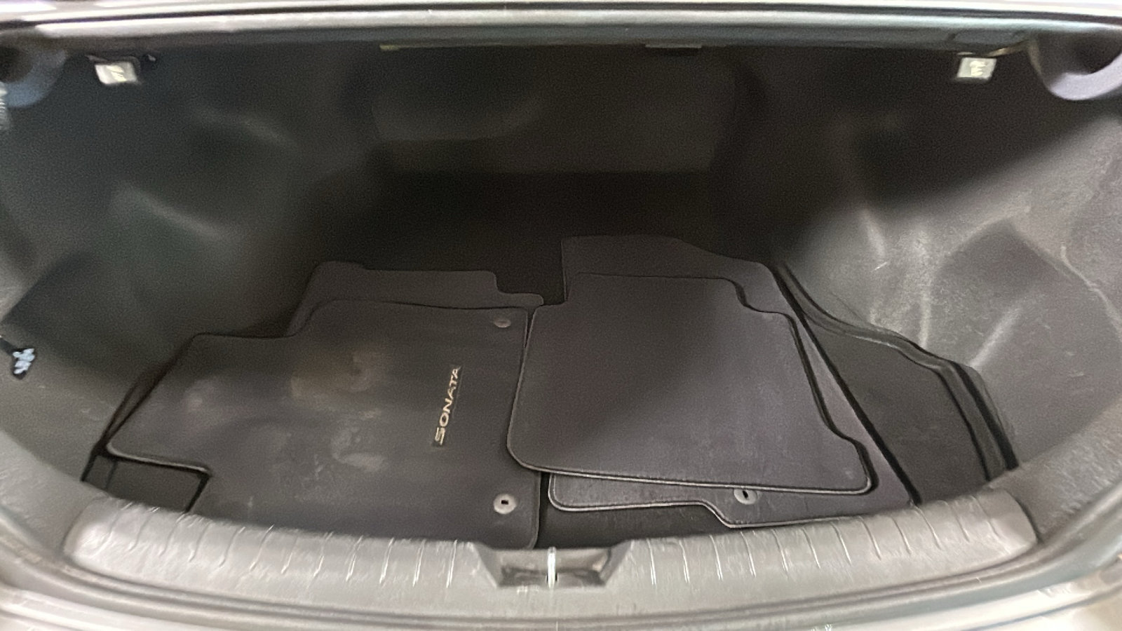 Used 2018 Hyundai Sonata Sport w/ Tech Package 05 FWD image 35