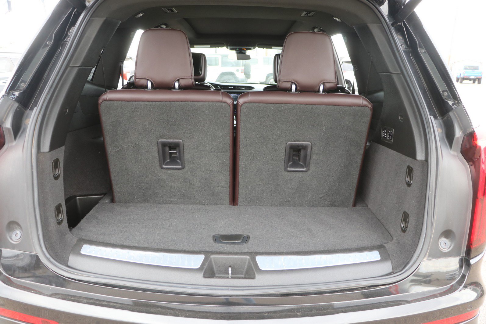 Used 2020 Cadillac XT6 Premium Luxury image 31