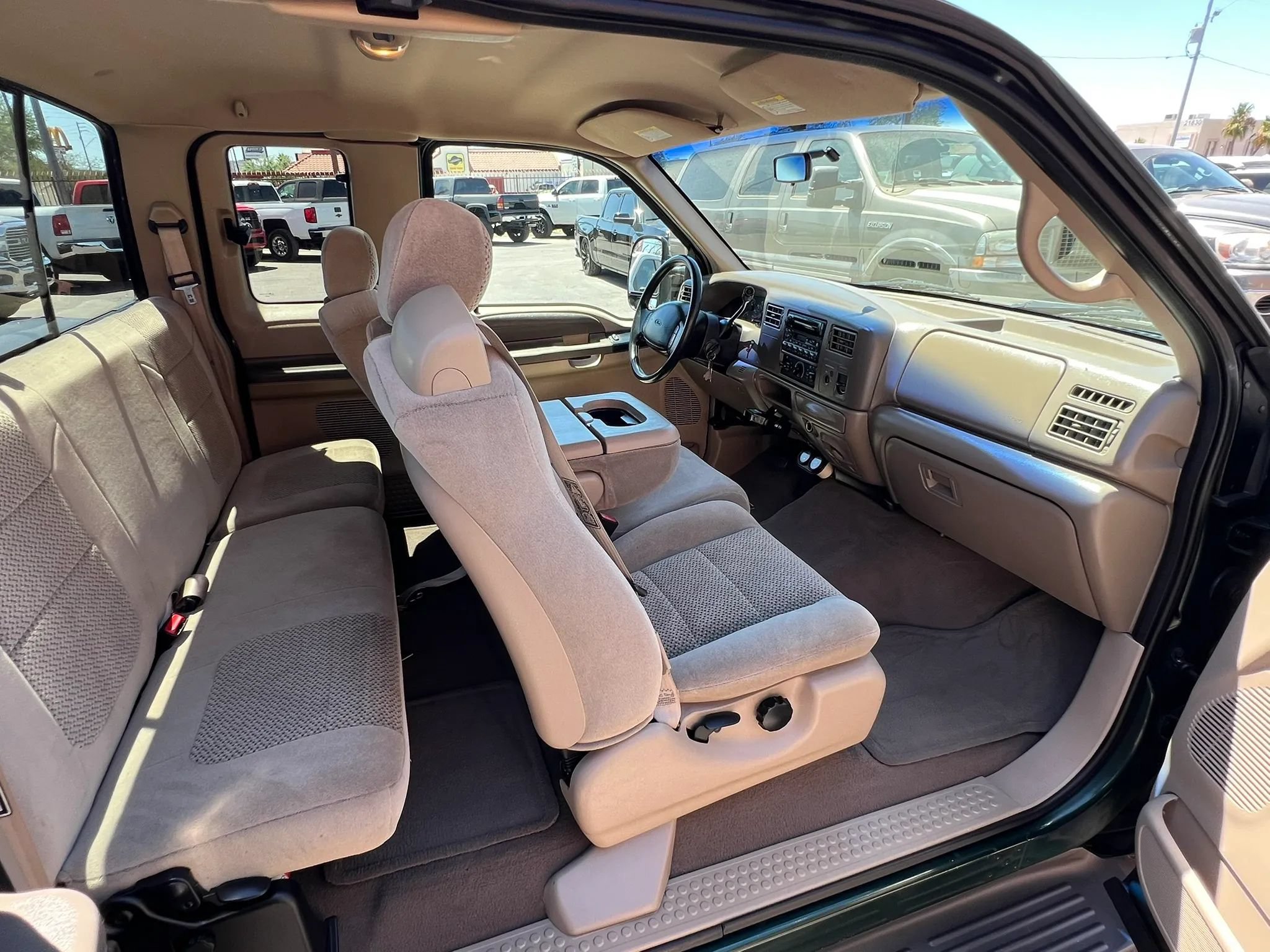 Used 2001 Ford F350 2WD SuperCab DRW Super Duty image 24