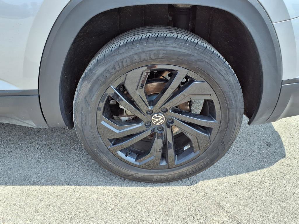 Used 2022 Volkswagen Atlas SE image 32