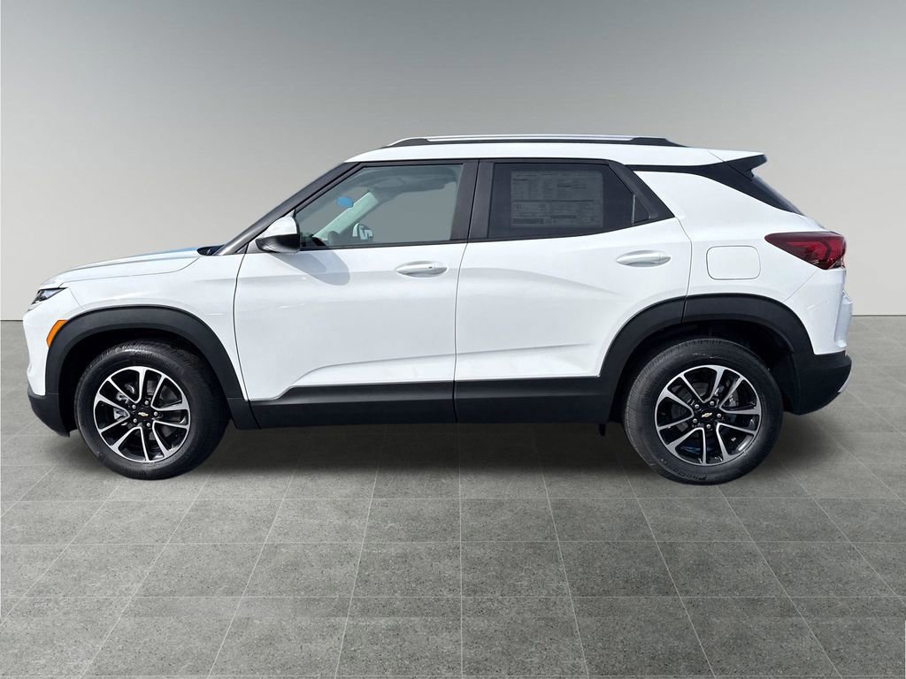 New 2026 Chevrolet TrailBlazer LT w/ Convenience Package image 2