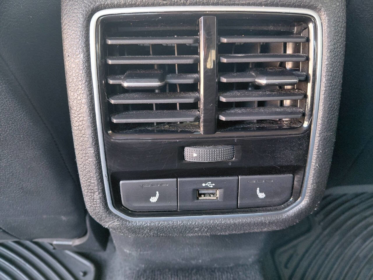 Used 2017 Volkswagen Passat 1.8T SEL Premium image 17