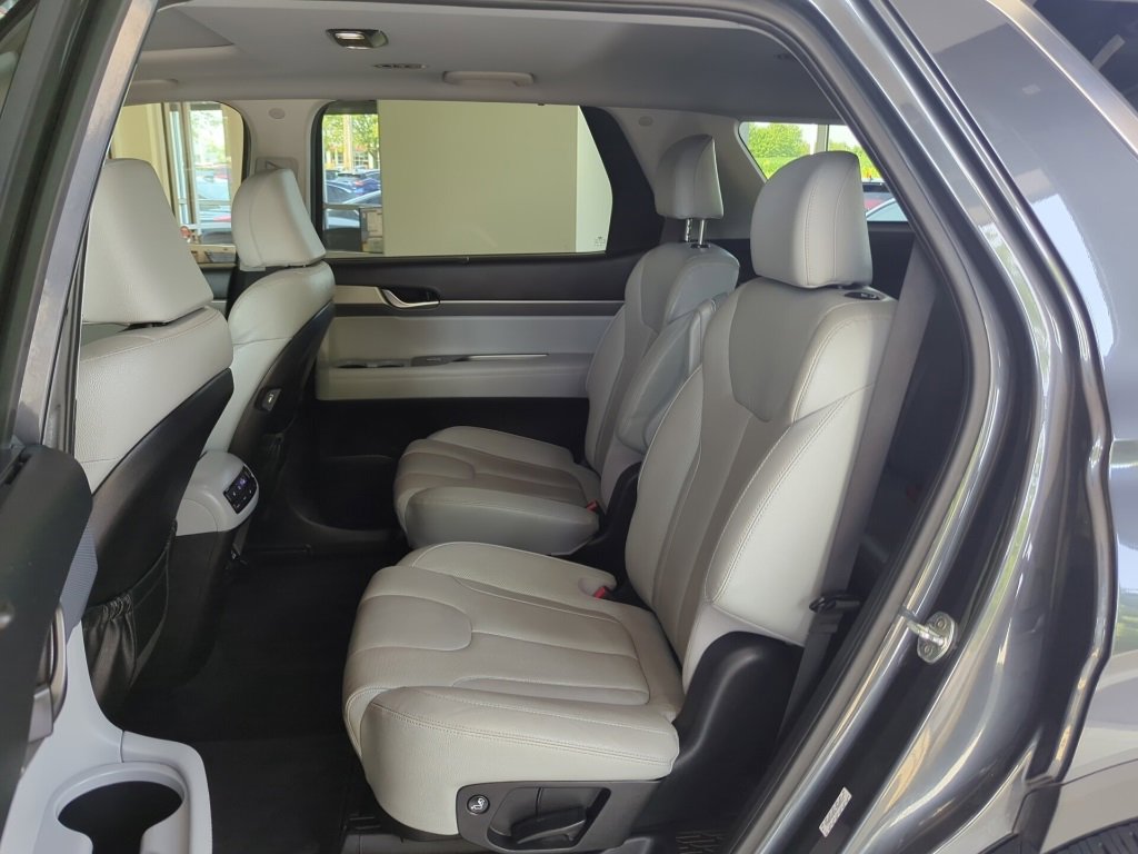 Used 2020 Hyundai Palisade SEL w/ Premium Package image 32