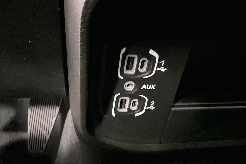 Used 2024 RAM 2500 Big Horn w/ Bed Utility Group image 30