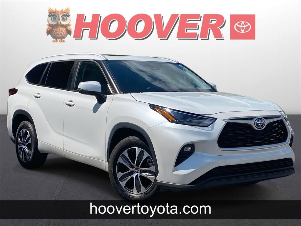 Used 2023 Toyota Highlander XLE