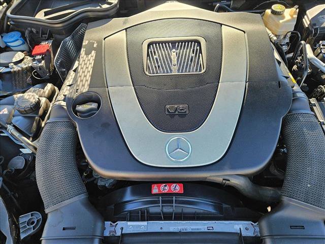 Used 2010 Mercedes-Benz SLK 300 image 17
