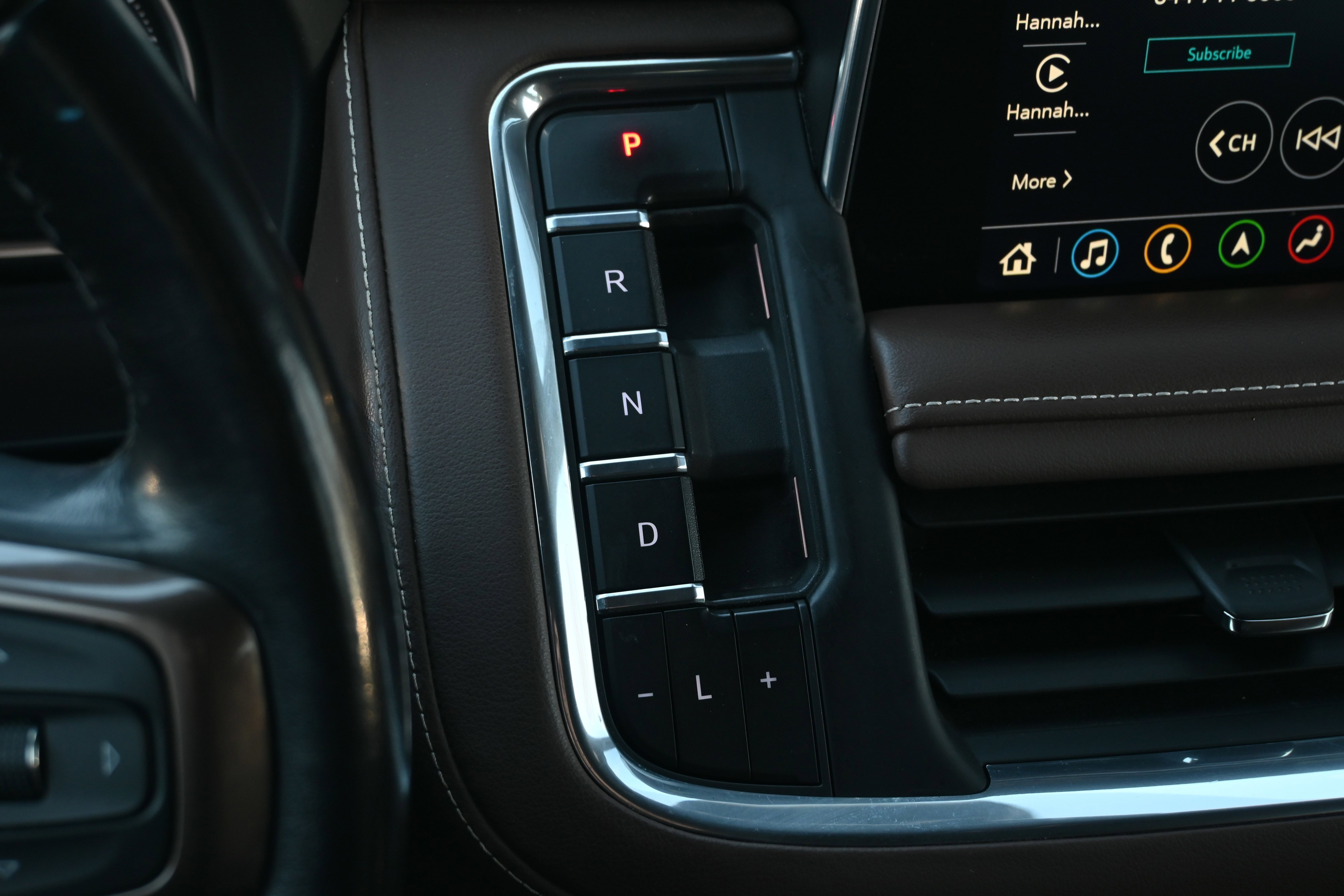 Used 2021 Chevrolet Tahoe High Country w/ Premium Package image 22