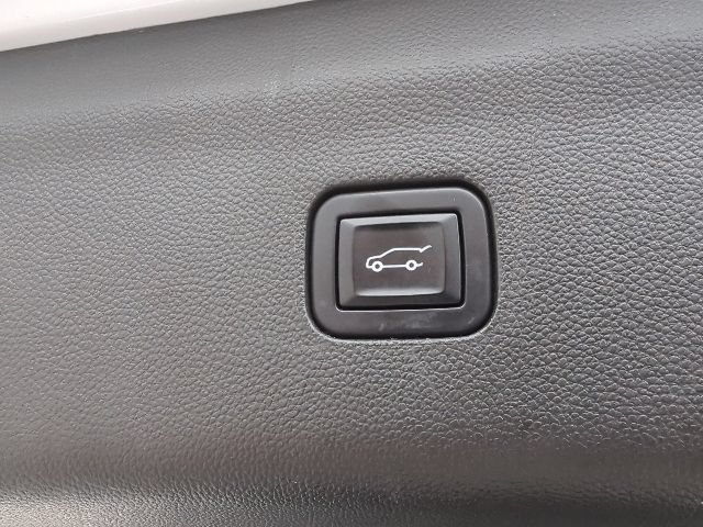 Used 2022 Buick Enclave Avenir w/ Avenir Technology Package AWD/4WD image 21