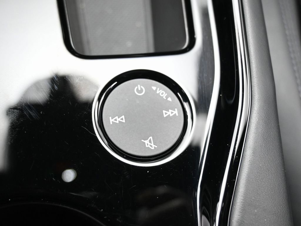 Used 2023 Audi RS e-tron GT w/ Carbon Performance Package image 31