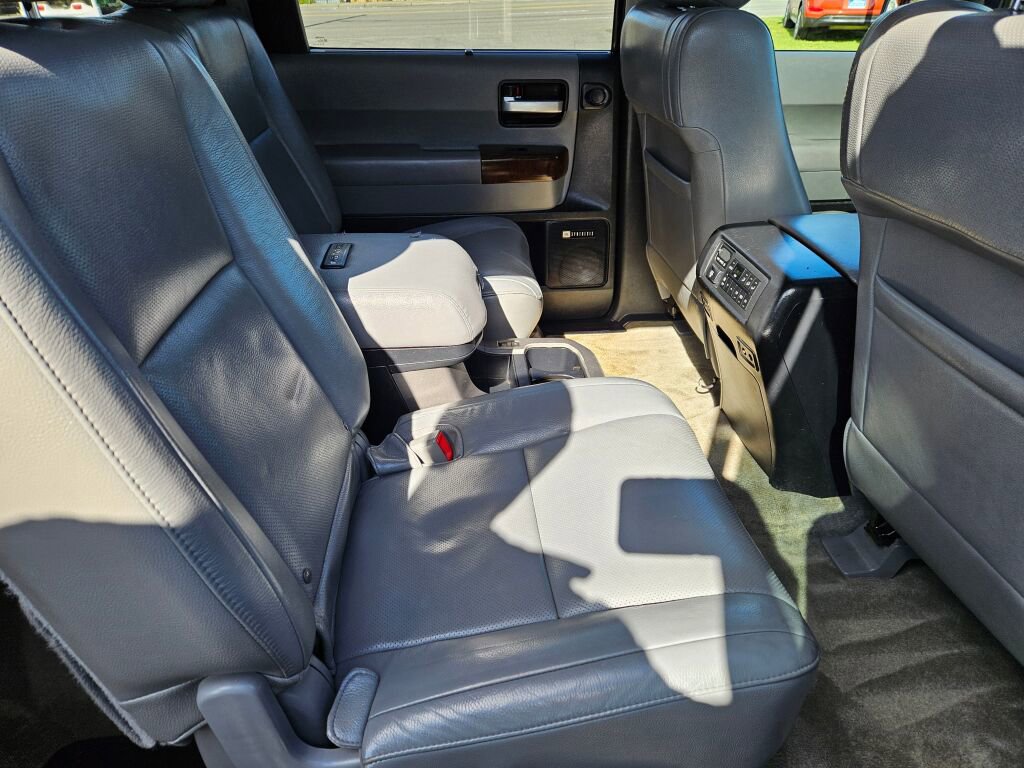 Used 2010 Toyota Sequoia Platinum AWD/4WD image 13