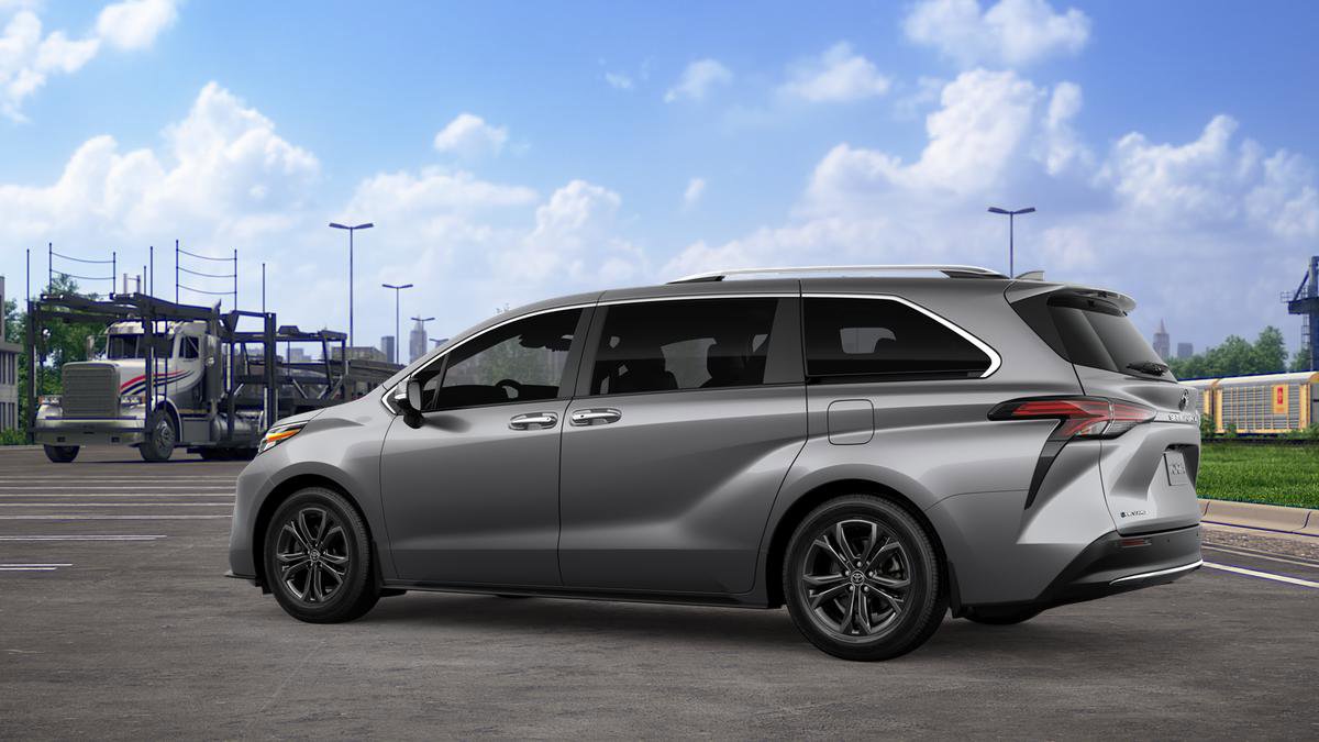 New 2026 Toyota Sienna Platinum image 7