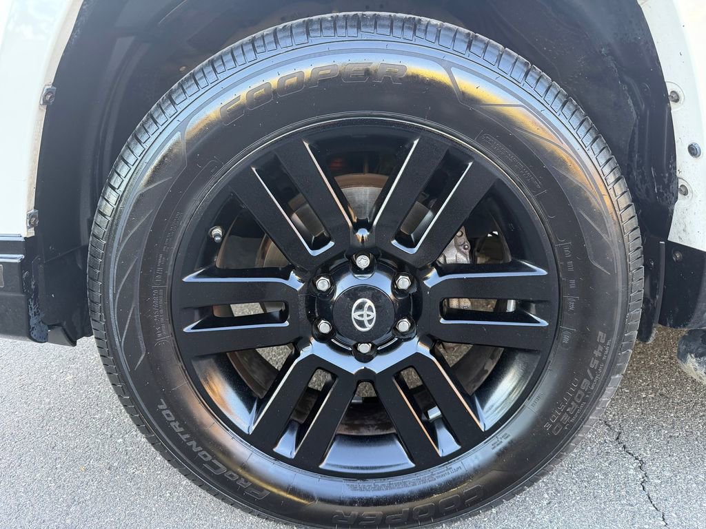Used 2019 Toyota 4Runner Limited AWD/4WD image 38