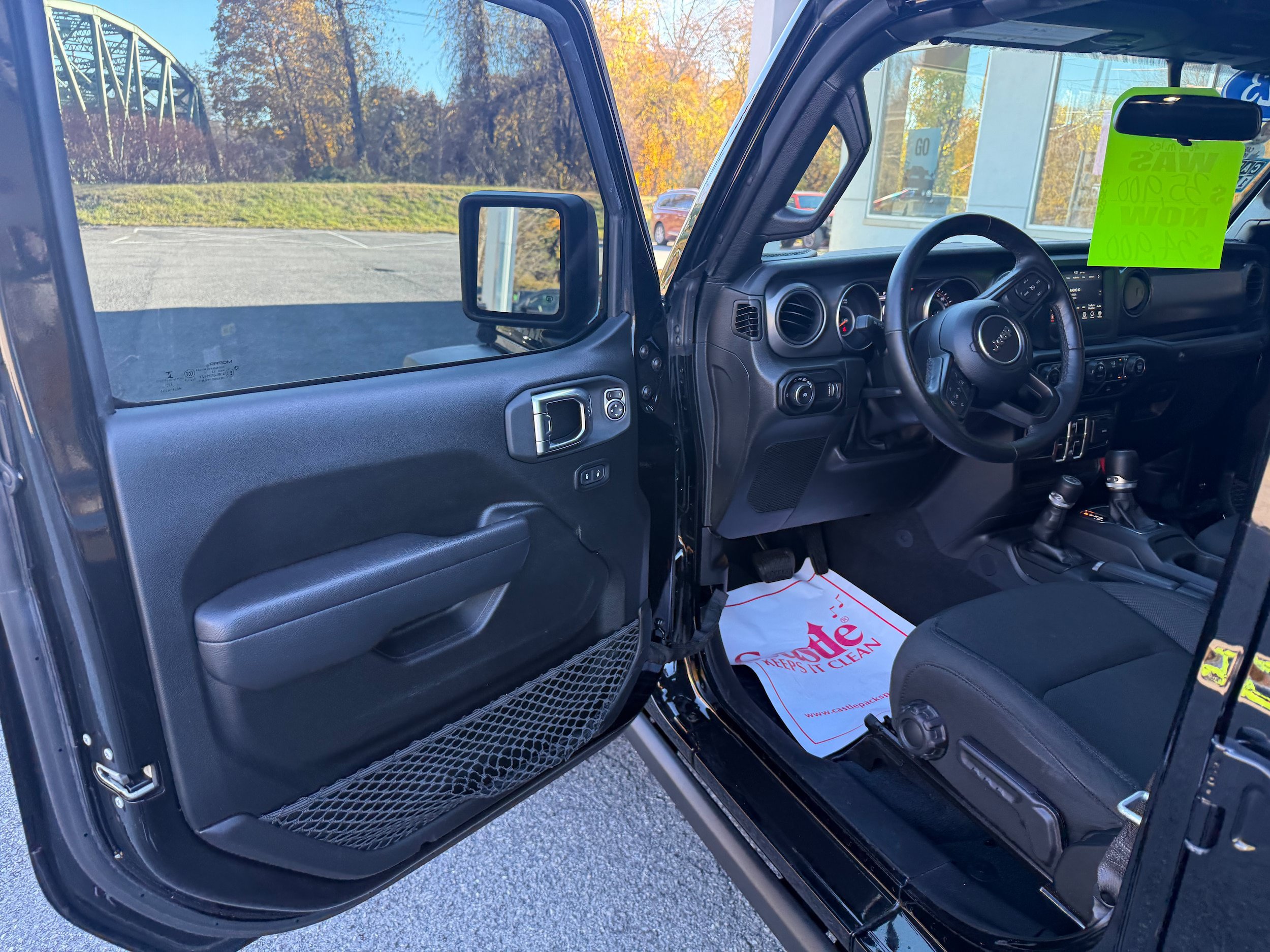 Certified 2023 Jeep Wrangler Unlimited Sport AWD/4WD image 15