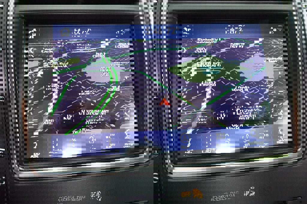 Used 2020 Lincoln Nautilus Reserve w/ Equipment Group 201A image 20