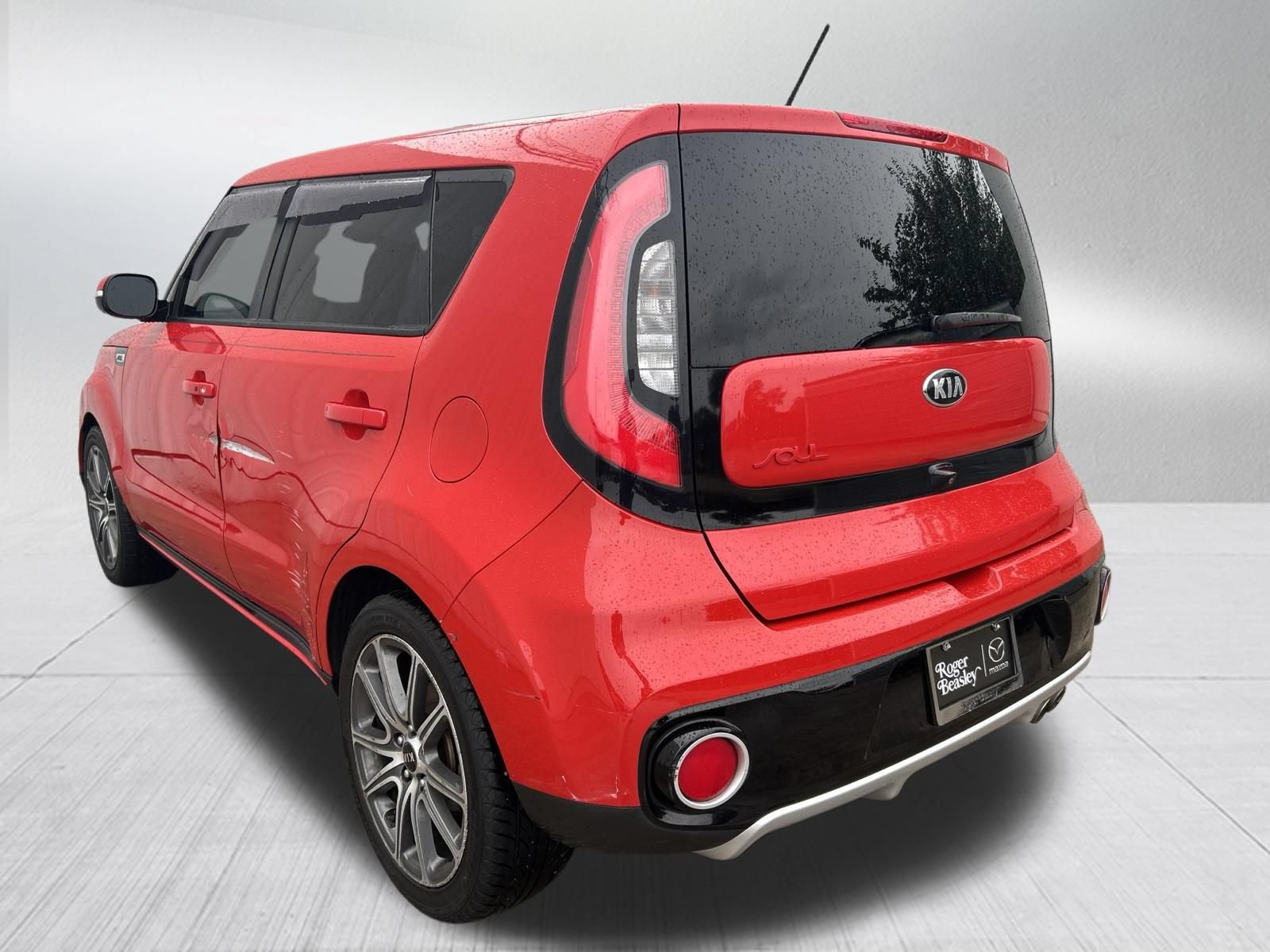 Used 2017 Kia Soul ! w/ Tech Package FWD image 6