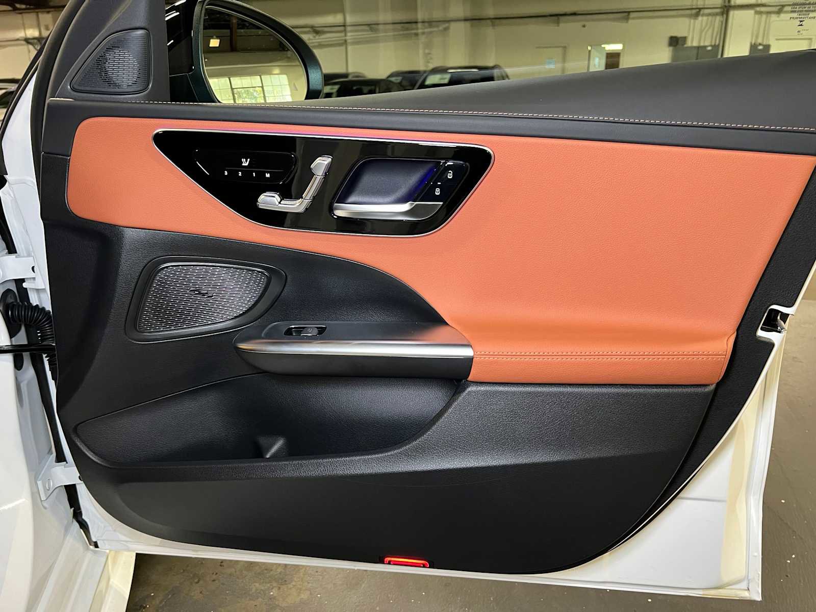 Used 2025 Mercedes-Benz C 300 4MATIC Sedan image 10