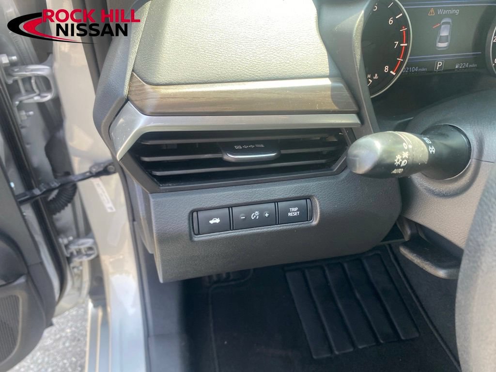 Used 2023 Nissan Altima 2.5 SV FWD image 17