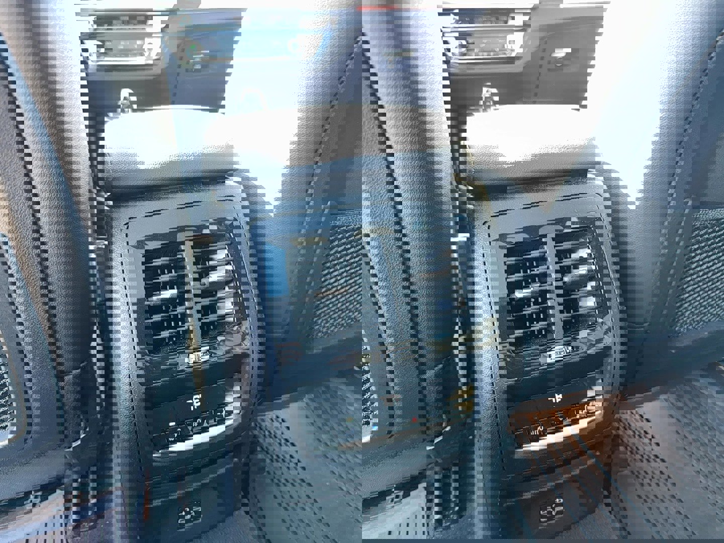 Used 2021 BMW X3 xDrive30i w/ Convenience Package image 14