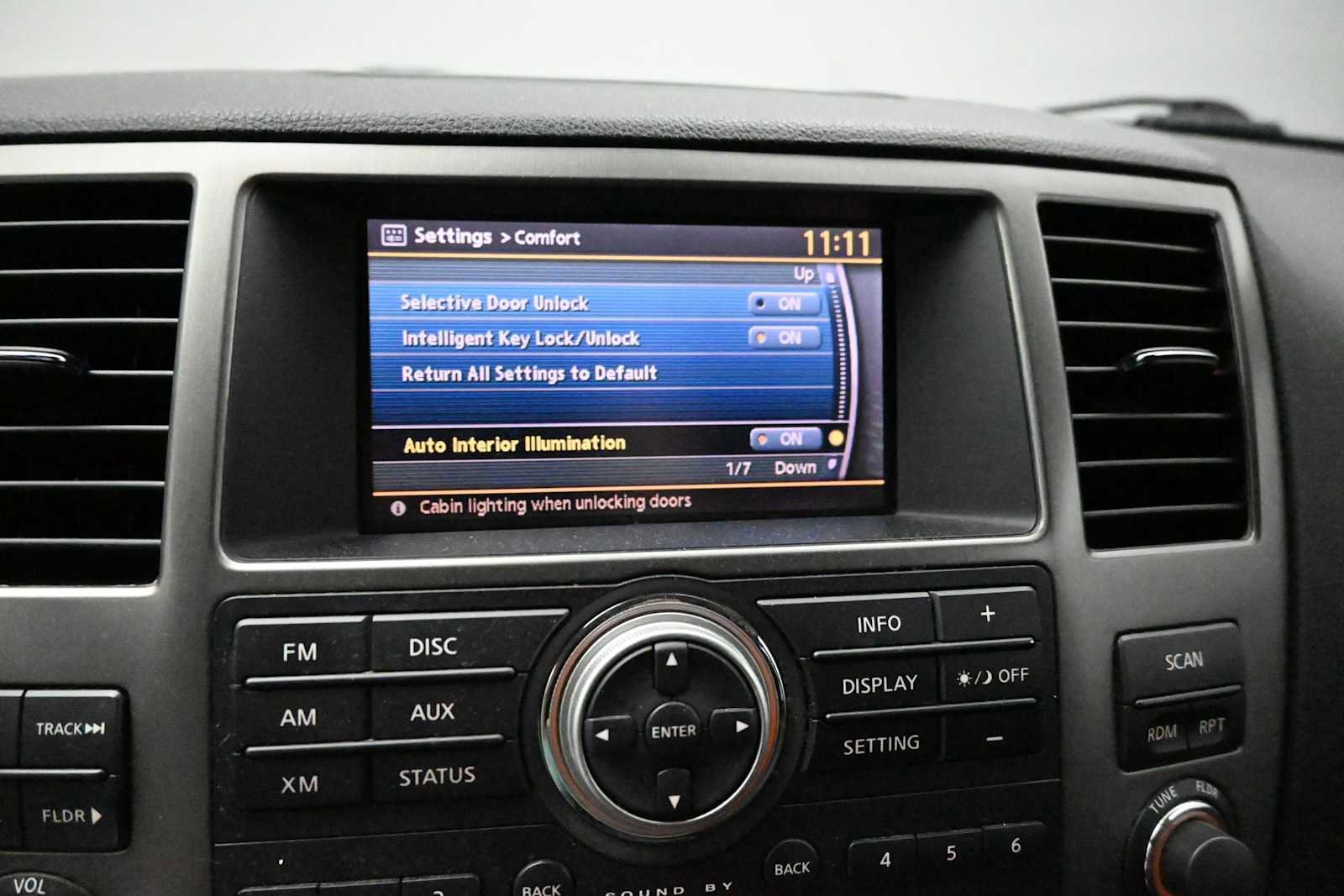 Used 2015 Nissan Armada SL AWD/4WD image 25