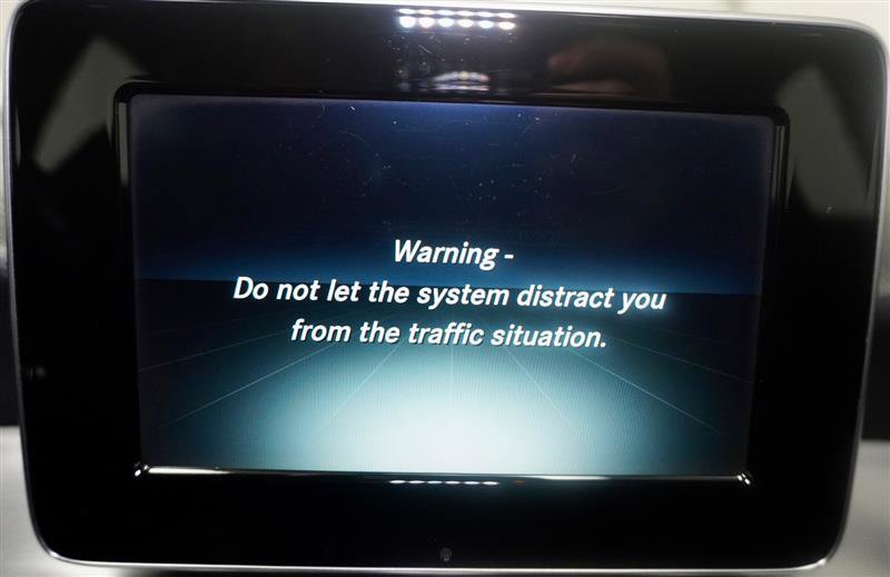 Used 2015 Mercedes-Benz CLA 250 image 16