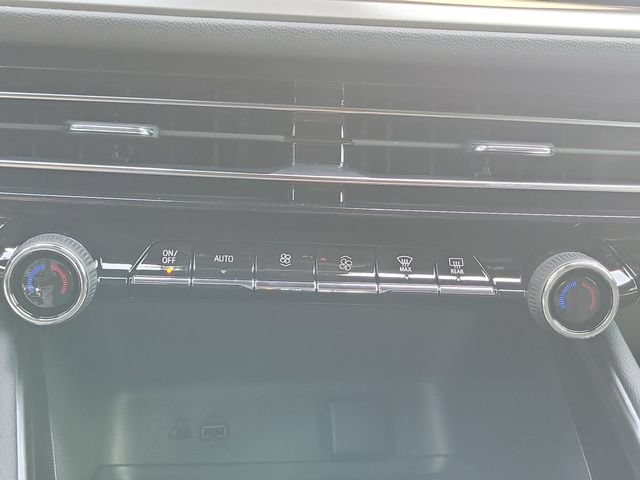 New 2026 Chevrolet Traverse LT w/ Midnight/Sport Edition FWD image 11