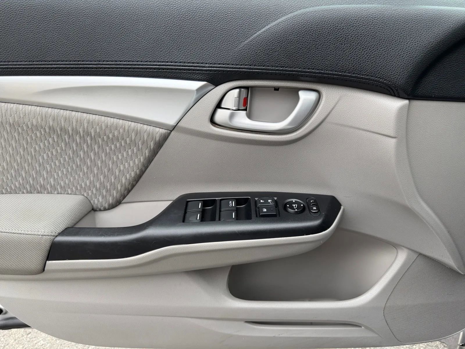 Used 2015 Honda Civic EX image 15