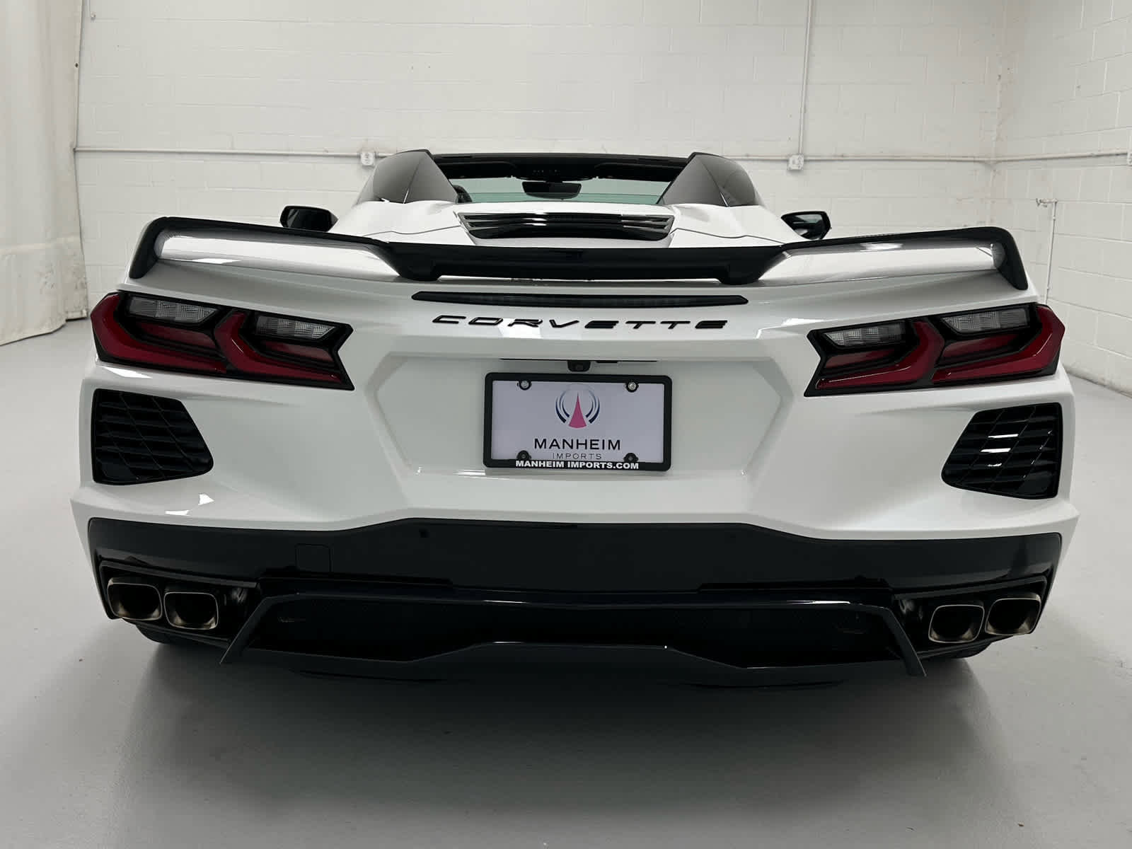 Used 2023 Chevrolet Corvette Stingray Premium Conv w/ Z51 Performance Package image 7