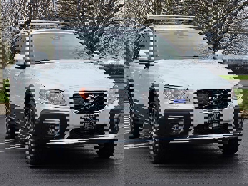 Used 2015 Volvo XC70 T6 Platinum w/ Protection Package image 2