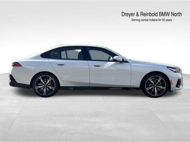 New 2027 BMW 530i xDrive w/ M Sport Package AWD/4WD image 8