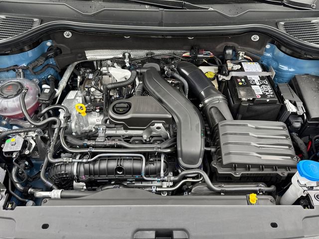 New 2026 Volkswagen Taos SE image 10