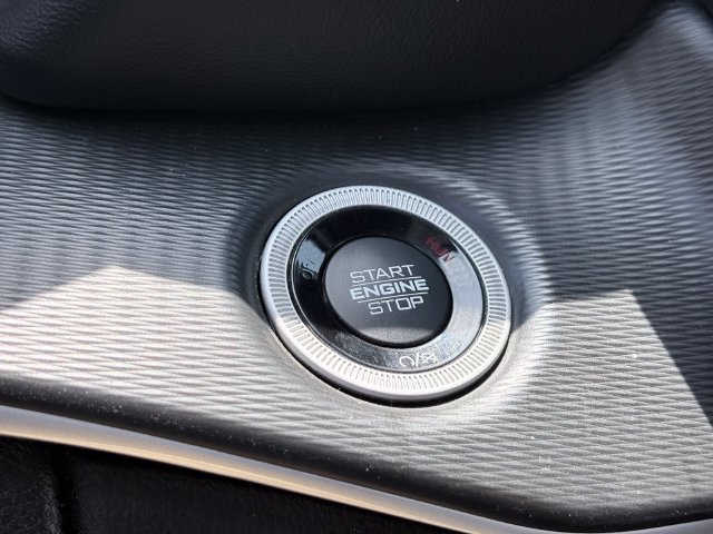 Used 2024 Jeep Grand Cherokee L Laredo AWD/4WD image 17
