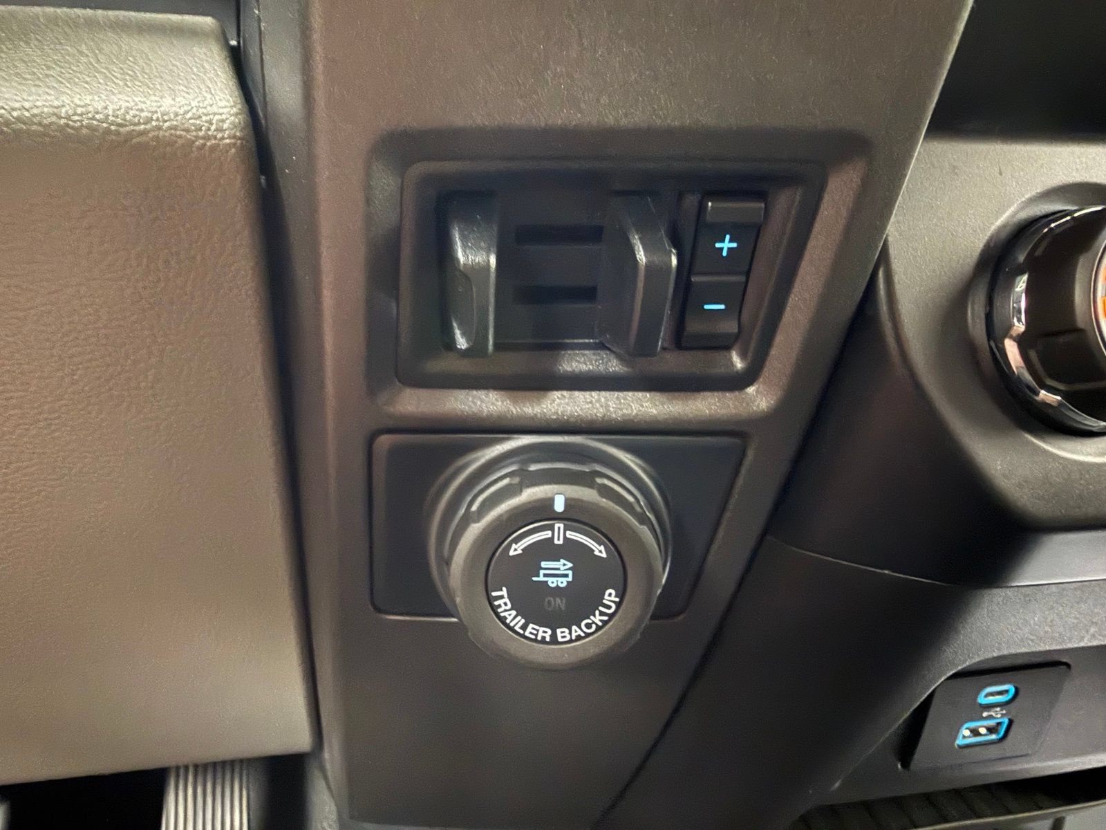 Used 2022 Ford F350 XL w/ STX Appearance Package AWD/4WD image 19