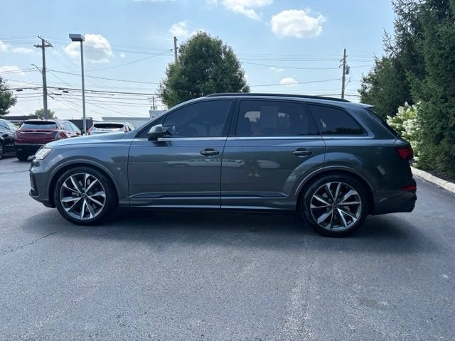 Used 2024 Audi SQ7 Prestige AWD/4WD image 2