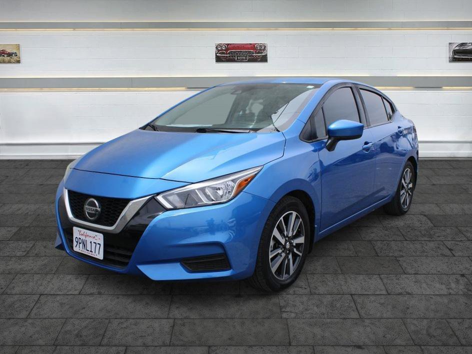 Used 2022 Nissan Versa SV FWD image 3