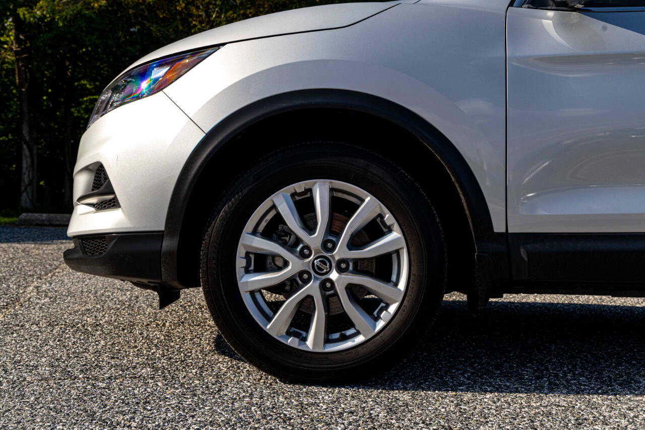 Used 2021 Nissan Rogue Sport S image 10