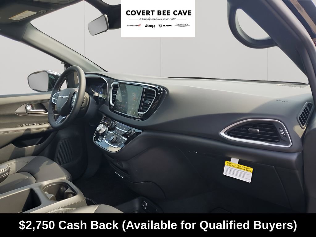 New 2026 Chrysler Voyager LX image 16