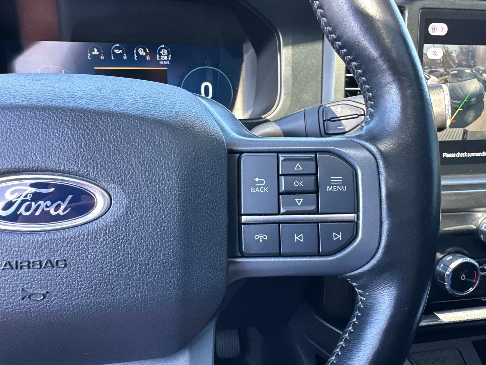 Used 2023 Ford F450 Lariat w/ Lariat Ultimate Package image 36