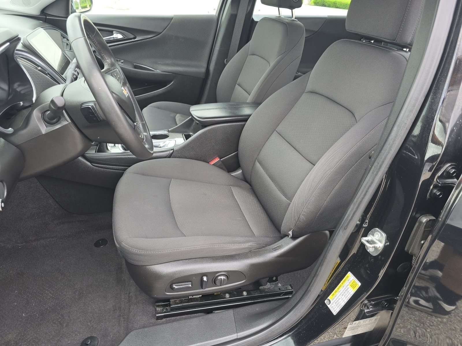 Used 2016 Chevrolet Malibu LT FWD image 27