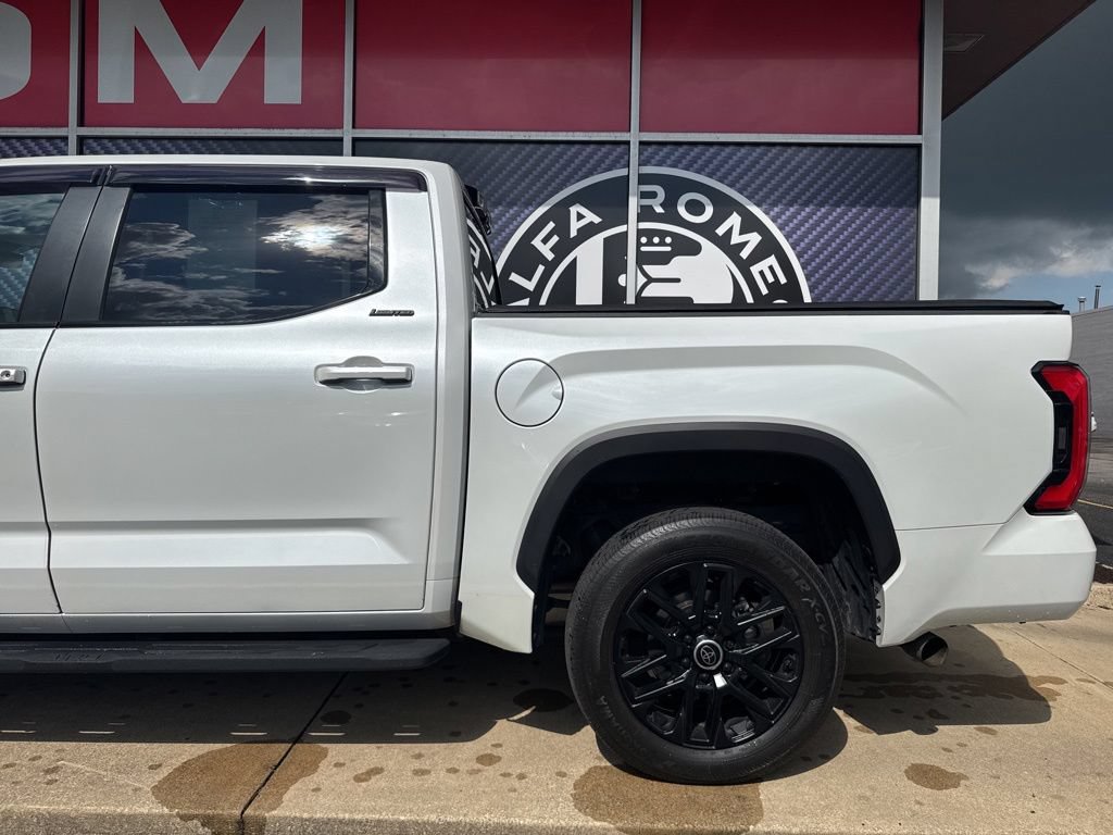 Used 2024 Toyota Tundra Limited AWD/4WD image 19