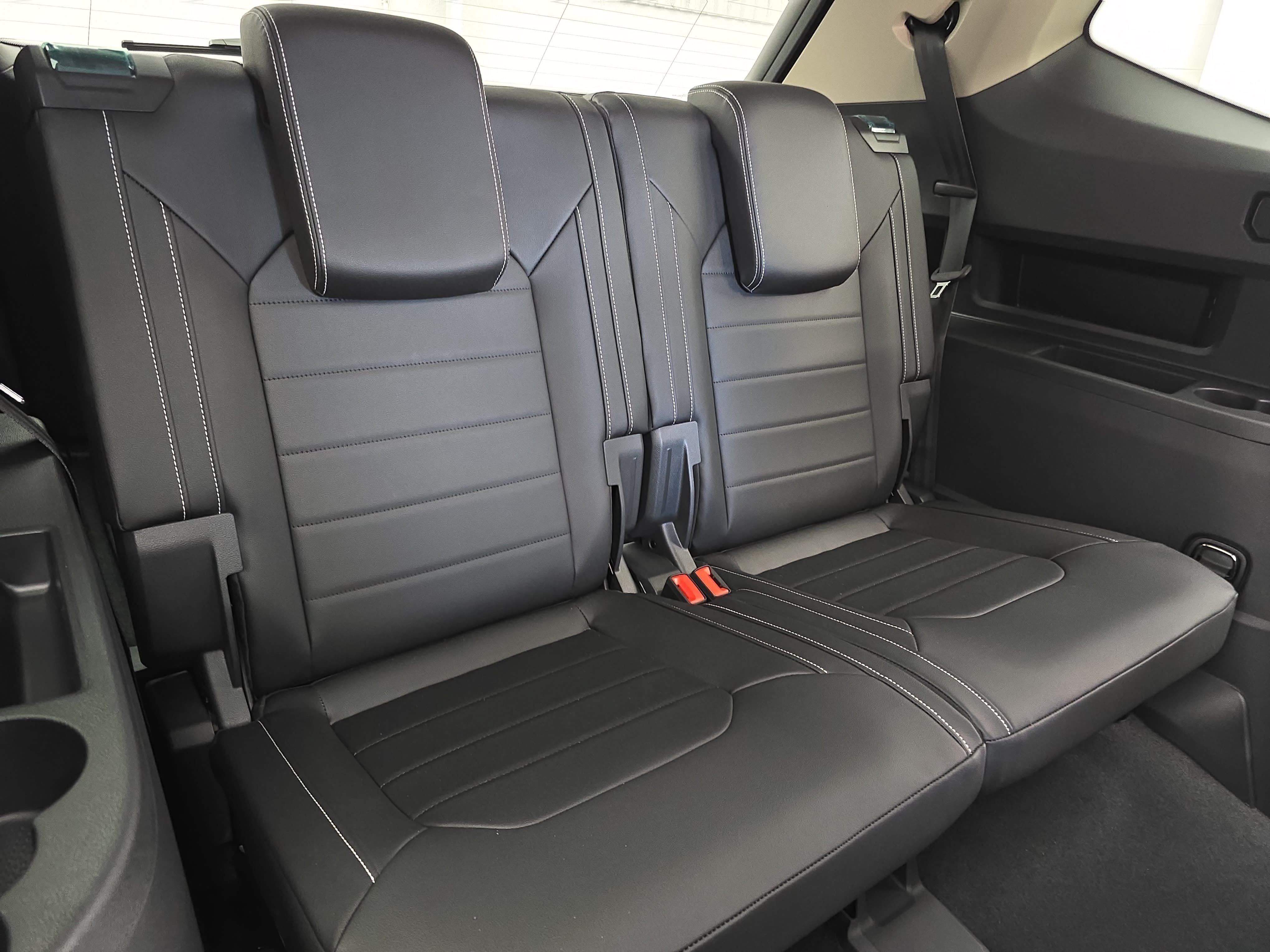 New 2026 Volkswagen Atlas SEL AWD/4WD image 12