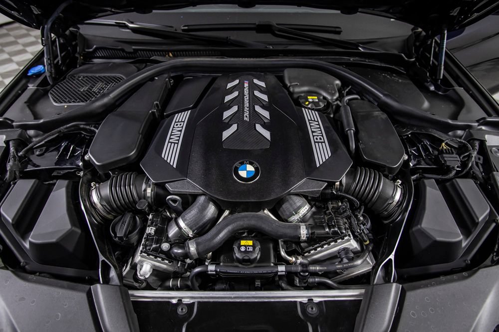 Used 2022 BMW M550i xDrive w/ Premium Package AWD/4WD image 44
