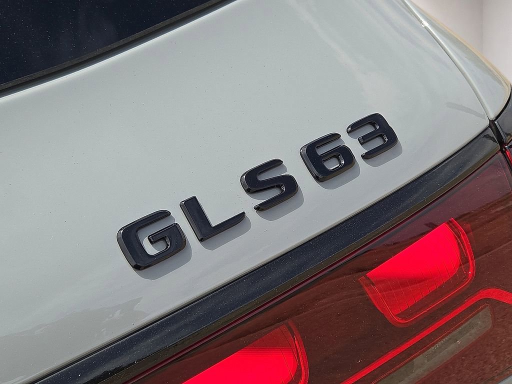 Used 2025 Mercedes-Benz GLS 63 AMG 4MATIC image 14
