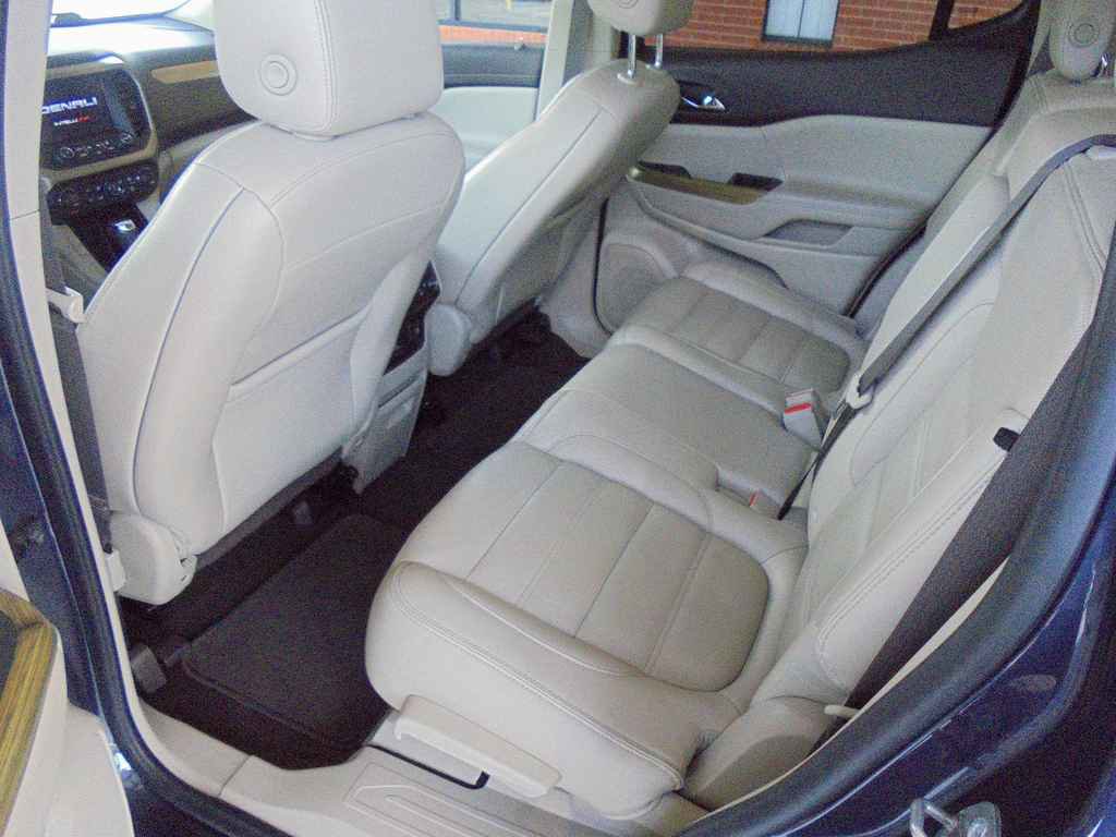 Used 2019 GMC Acadia Denali w/ Technology Package image 9