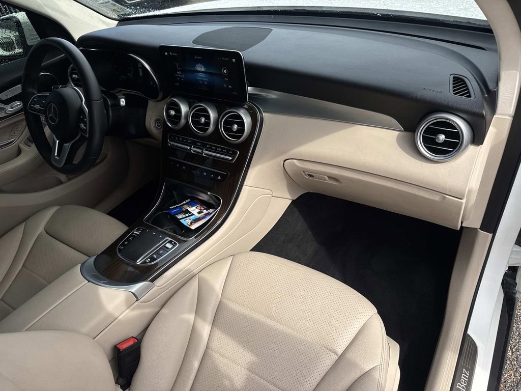Used 2022 Mercedes-Benz GLC 300 image 14